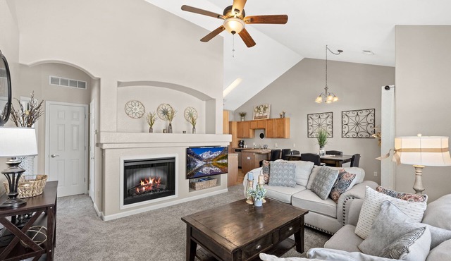 Peaceful Condo on Trail System