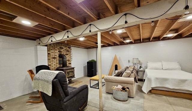 Peacuful Abode in the Little Switzerland of Ohio