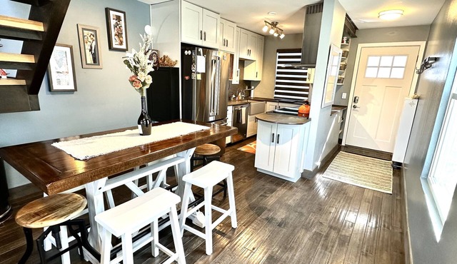 Perfect location!! Close to CU and Pearl St. Mall