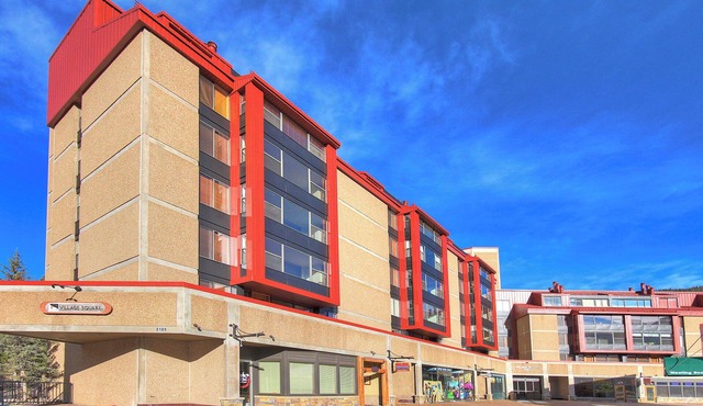 Perfectly Located Hotel Room in Heart of Copper! VS440H