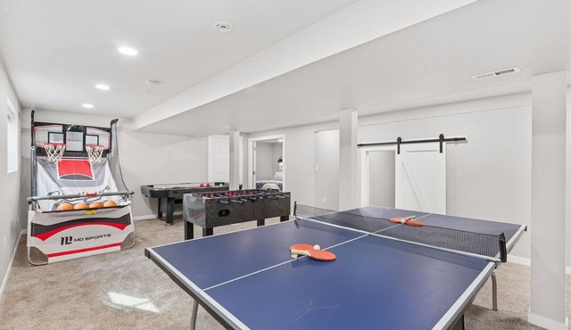 Pikes Peak View 5 Private Acres Game Room
