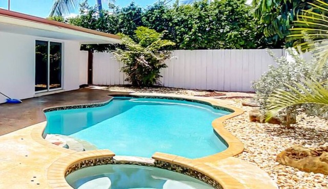Pool, Beach and Space for Fun