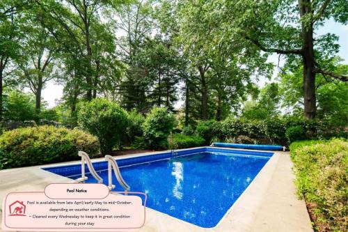 Pool - Hot Tub - Game Room - Remodeled - Sleeps 10