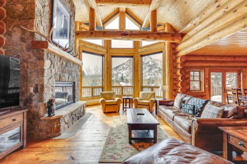 Private Hot Tub: Spacious Summit County Ski House