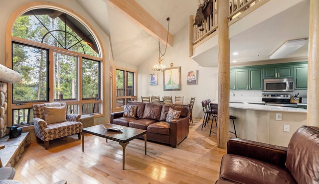 Private Hot Tub, Walk to Chairlift/Main St/Hiking