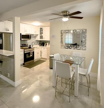 Relaxing 3 Bedroom House-Close to Beaches and Airport!