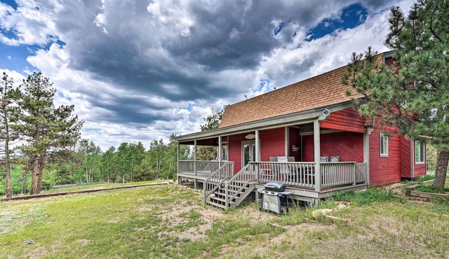 Renovated Florissant Mountain Escape w/ Deck!