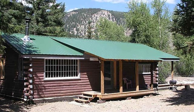 River Ranch Log home 3 BR 2 bath on the river porches ATV drive-in/out