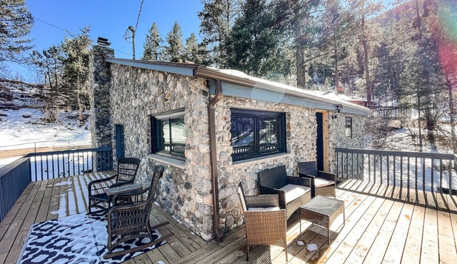 ♥︎River Rocks Retreat♥︎HOT TUB/FIRE PIT/MTN VIEWS