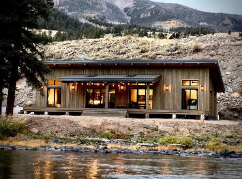 Rocky's in Creede CO