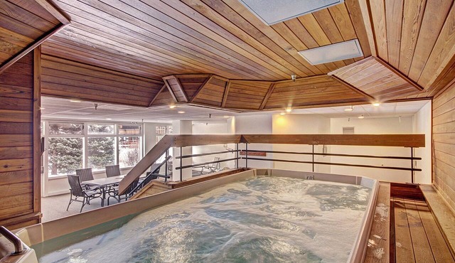 Roomy Condo with Great Amenities - VS438 by RedAwning