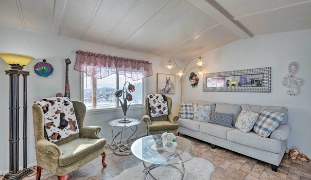 Rural Spring Creek Home: Countryside Living!