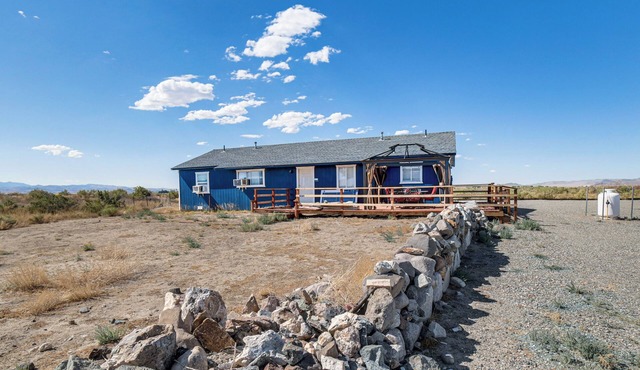 Rustic & Secluded Nevada Home: On-Site Dog Park!