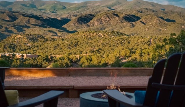 Santa Fe Santuario- Five minutes from Opera with Perfect Views