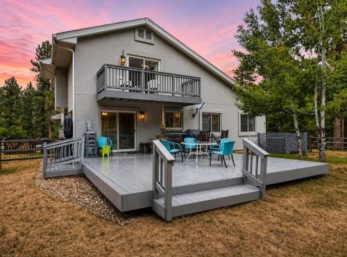 Scenic Mountainside Home with Deck and Yard