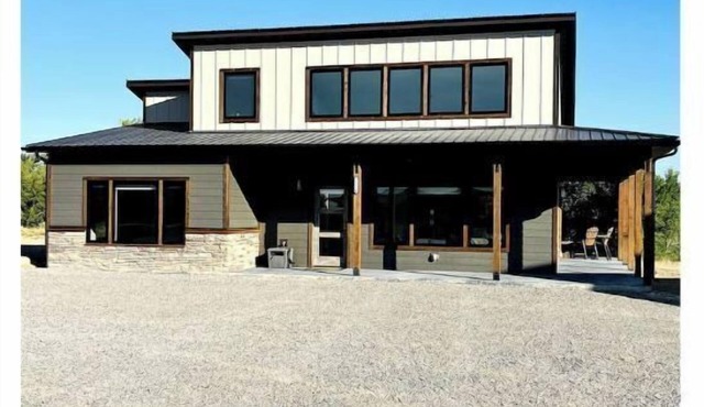 Secluded Winiarski Cabin on Vineyard with Hot Tub