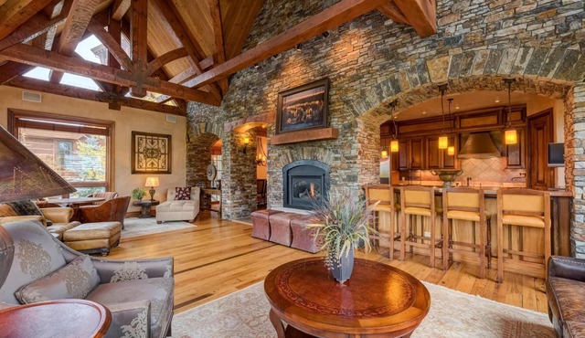 See Forever Summit Cabin 156 - Our stunning Four Bedroom Summit Cabin