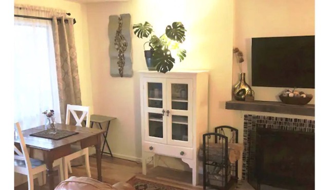 Serene Niwot Condo 10 minutes from Boulder, CO, with Fireplace!