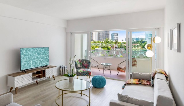 Serene Waterfront 1BR with Gorgeous Balcony