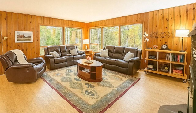 Serenity Pines Hideaway w/HotTub