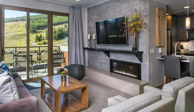 Ski In/Ski Out Luxury 2BR/2.5Bath at Breckenridge Grand Colorado on Peak 8