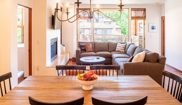 Ski in/Ski Out Luxury Condo in the Core of Mountain Village Telluride