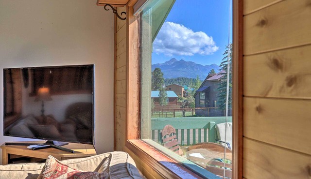Ski, Soak & Explore! Spacious Pagosa Springs Home