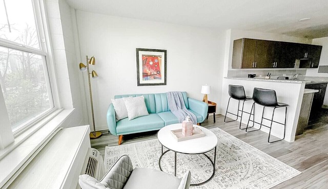 Sleepover | Updated 1BR/1BA + Gym - Cincinnati