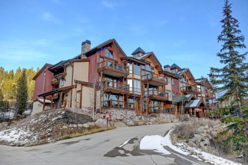 Slopeside Villa 90 I Hot Tub I Great Views I Activity Program