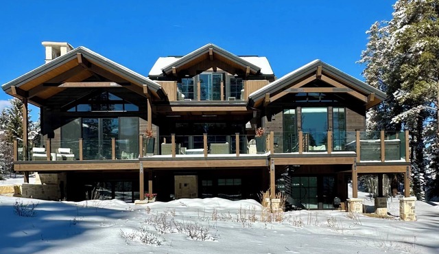 Soliterra at Peak 8: TRUE Ski-in Ski-out Luxury Estate