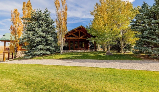 South Fork River Ranch- Private Fishing Pond, Direct River Access, Custom Amenities