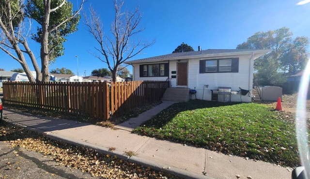 Spacious Duplex that is pet friendly
