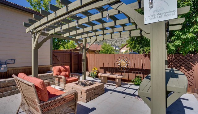 Spacious Home w/Deck: 5 Mi to Ridgway State Park!