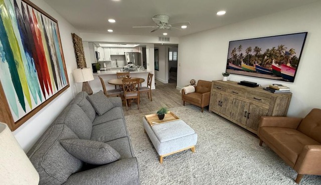 St Augustine, Beachside retreat 2BR 2BA w pool