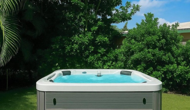 Steps to Beach! HOT TUB! 4 condos in 1- Perfect for Groups