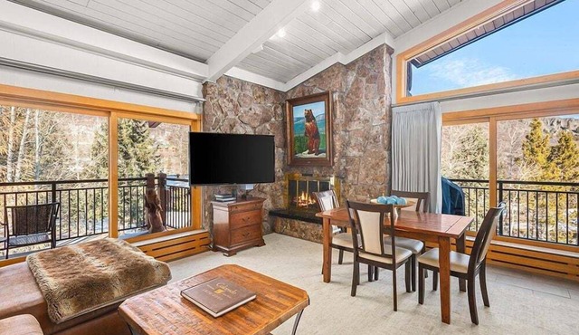 Stonebridge Condos on the Slopes 1 Bdrm and King Bed Loft Unit 721, Pet Friendly, see desc.