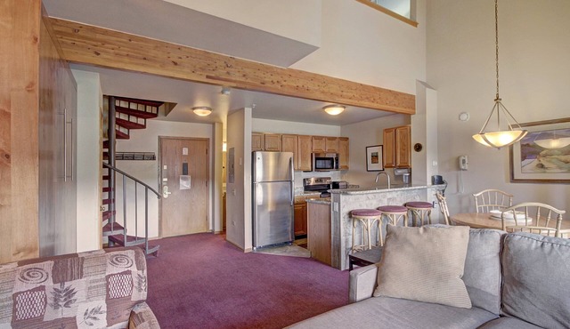 Studio with Loft In the heart of Breckenridge