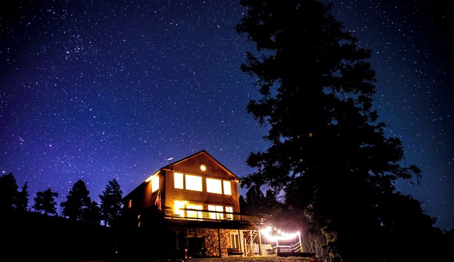 Stunning retreat just outside of Florissant, CO. 4 bd. + 4 ba. & mountain views.