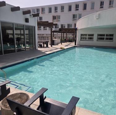 Stylish 2BR in the Heart of the Arts District