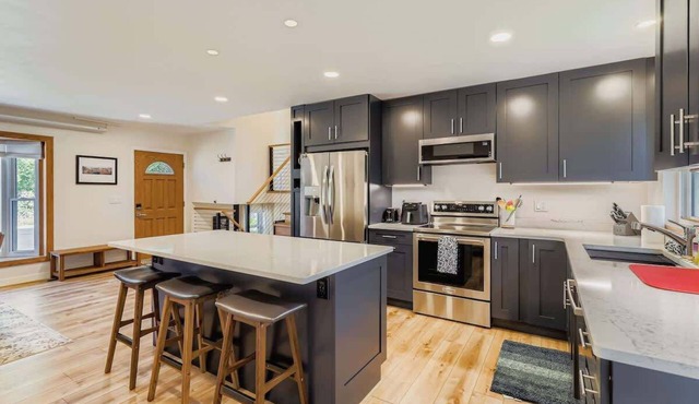Stylish 3BDR Louisville Gem w/Private Yard
