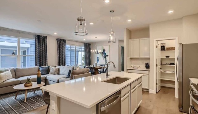 Stylish 3BR Oasis in Arvada