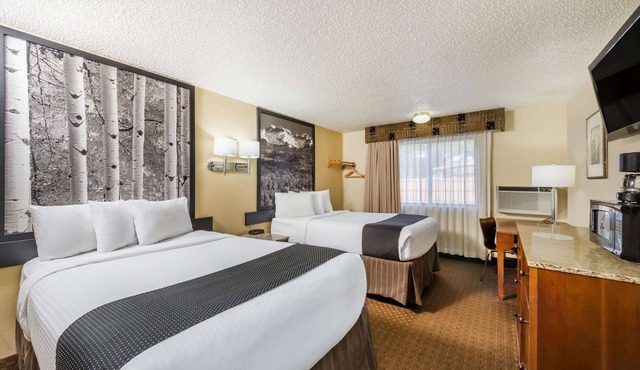 Super 8 by Wyndham Canon City