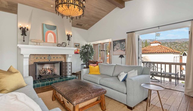Superb La Vida Riviera 2 BD 2BA Gorgeous Riviera Views, Walk Everywhere!