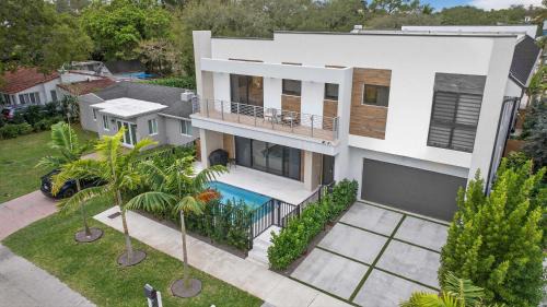 Tarpon River Enclave - New Build