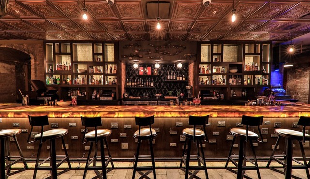 Taste the high life at this beautiful luxury apartment in downtown Cleveland.