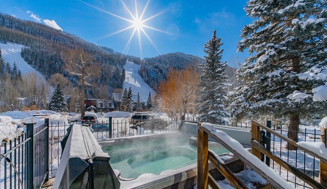 Telluride Lodge Unit 301 Lift-Side Condo 3 Bedrooms, 2.5 Bathrooms - Sleeps 6