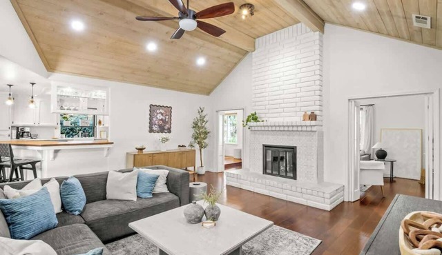 The Del Mar Haven - Luxurious Retreat in Fresno