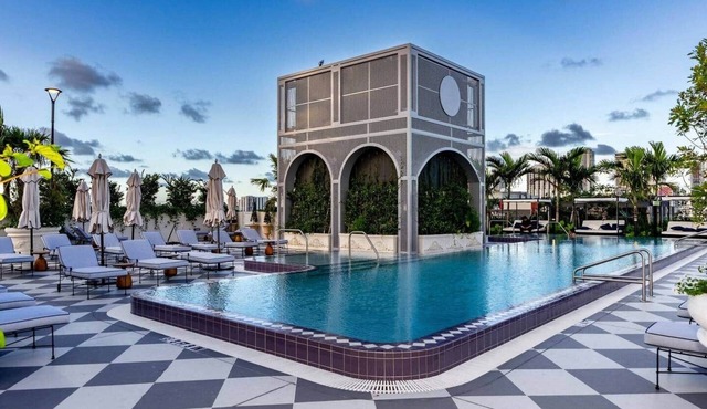 The Gallery | Lux Studio in Wynwood