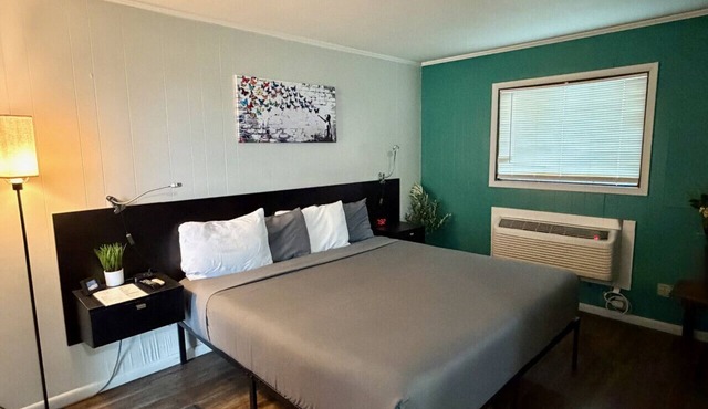 The Garden Room at The Cedar