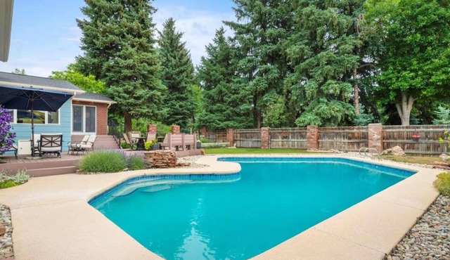 The Green House - Spacious, modern, pool